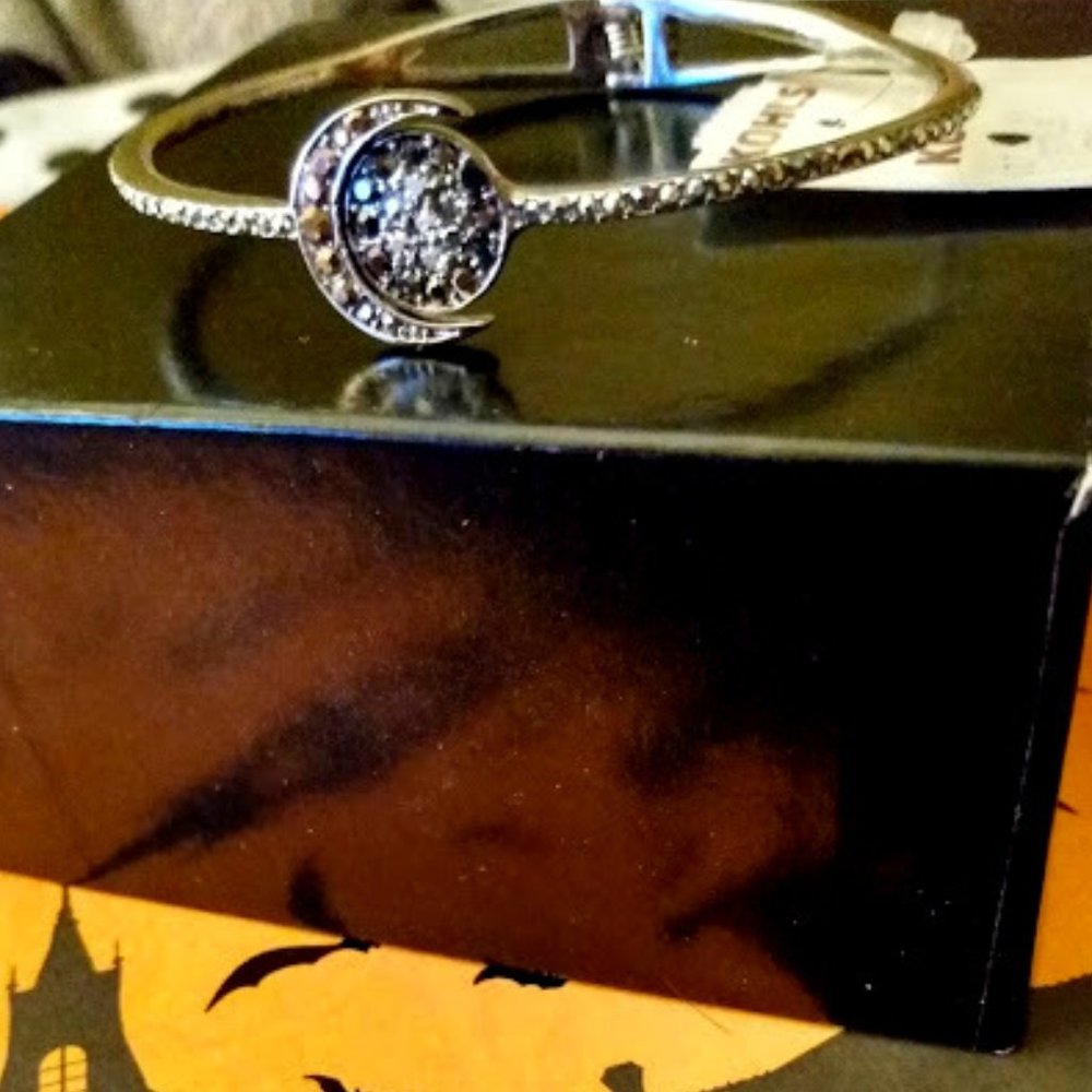 VERA WANG CELESTIAL MOON HEMATITE/IRIDESCENT CRYSTAL BRACELET**NEW! - Picture 3 of 5